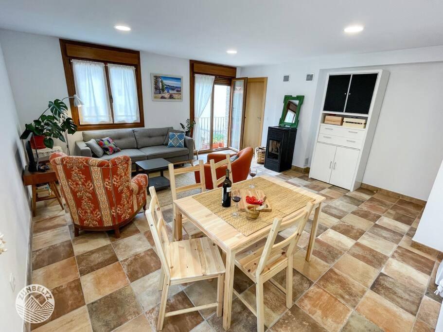 Casa Zunbeltz De 3 Habitaciones En Plena Montana Lezaun Luaran gambar